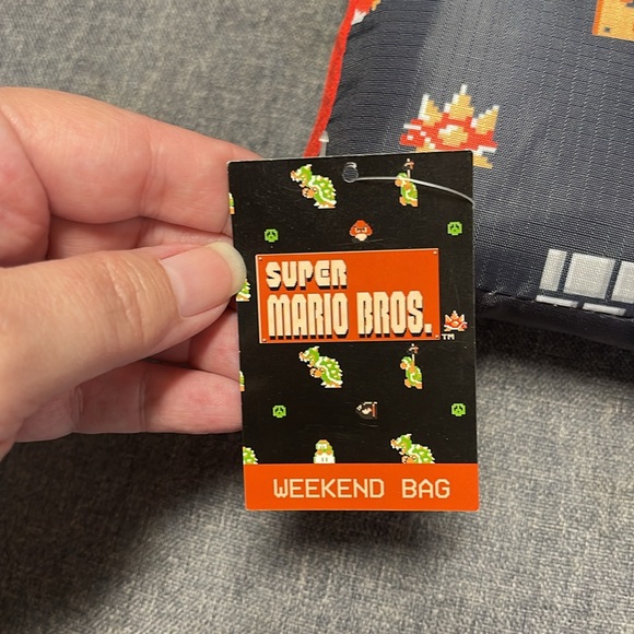 Culture Fly Nintendo Super Mario Foldable Weekend Bag - Picture 4 of 6